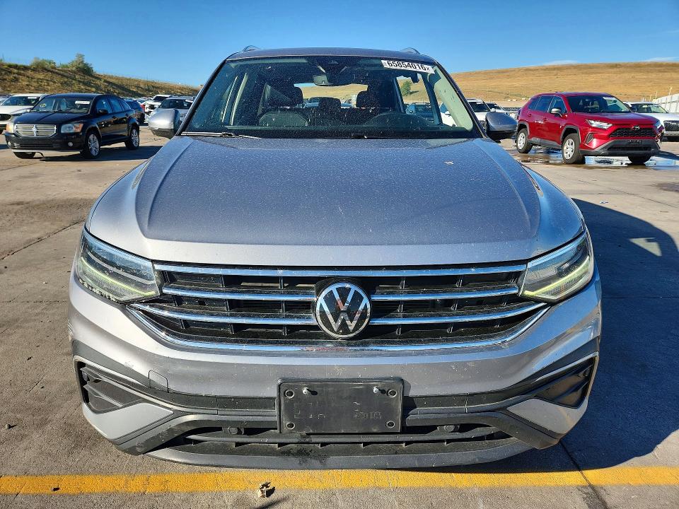 2022 Volkswagen Tiguan მანქანა იყიდება აუქციონზე, vin: 3VV2B7AX9NM149147, აუქციონის ნომერი: 65854016
