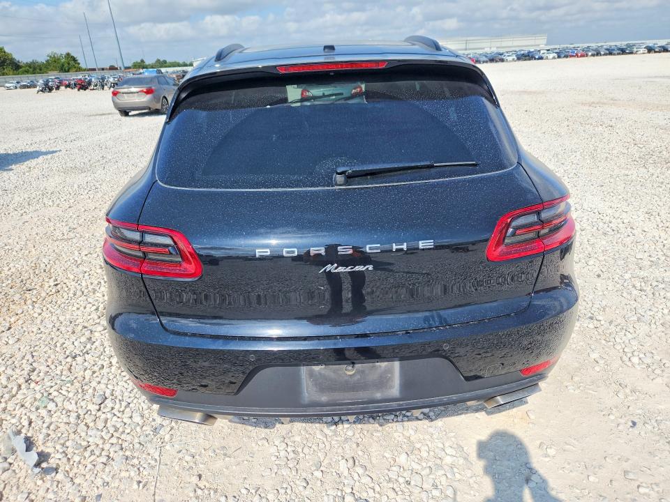 63745326 :رقم المزاد ، WP1AA2A5XHLB00591 vin ، 2017 Porsche Macan مزاد بيع