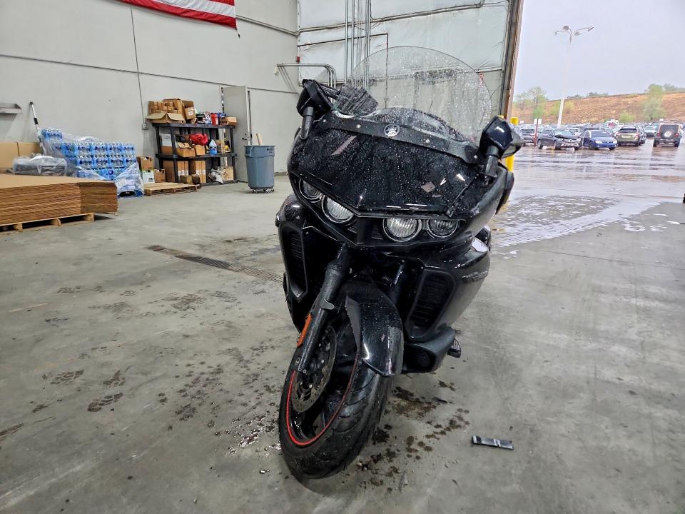 64579226 :رقم المزاد ، JYAVP39Y9JA000310 vin ، 2018 Yamaha Xv1900 مزاد بيع
