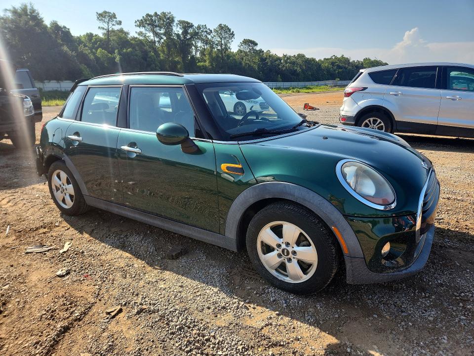 65690716 :رقم المزاد ، WMWXU1C51G2D12844 vin ، 2016 Mini Cooper 2 مزاد بيع