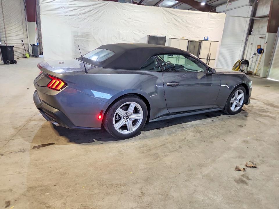 2026 Ford Mustang მანქანა იყიდება აუქციონზე, vin: 1FAGP8UH9T5122703, აუქციონის ნომერი: 65027266