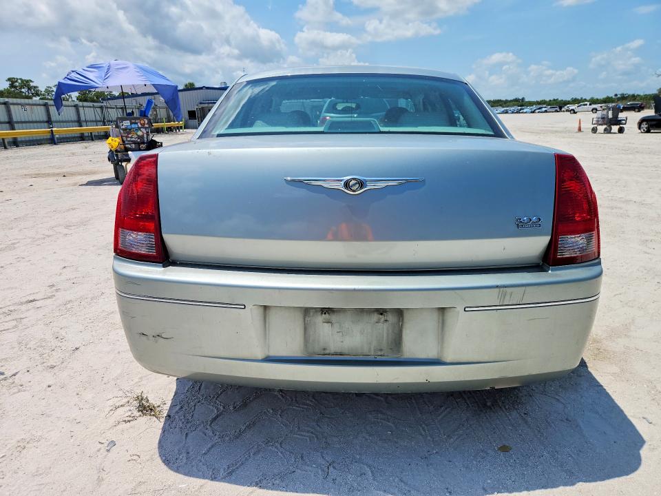 64139086 :رقم المزاد ، 2C3AA53G25H505195 vin ، 2005 Chrysler 300 مزاد بيع