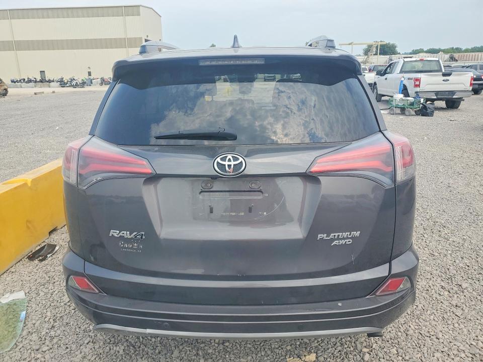 2017 Toyota Rav4 მანქანა იყიდება აუქციონზე, vin: 2T3DFREV8HW583482, აუქციონის ნომერი: 63866836