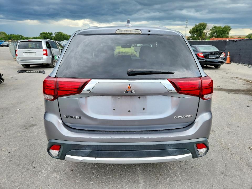 Продажа на аукционе авто 2018 Mitsubishi Outlander, vin: JA4AD2A30JZ043449, номер лота: 66074276