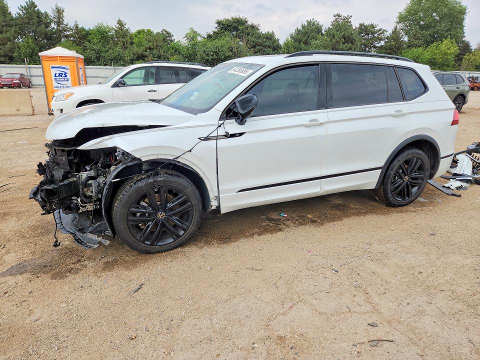 64286986 :رقم المزاد ، 3VV8B7AX4NM067983 vin ، 2022 Volkswagen Tiguan مزاد بيع
