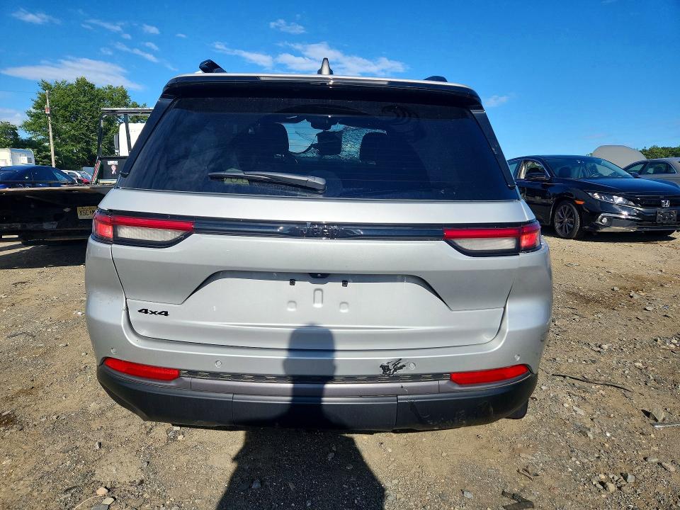 Продажа на аукционе авто 2026 Jeep Grand Cherokee, vin: 1C4RJHARXTC208518, номер лота: 65926286