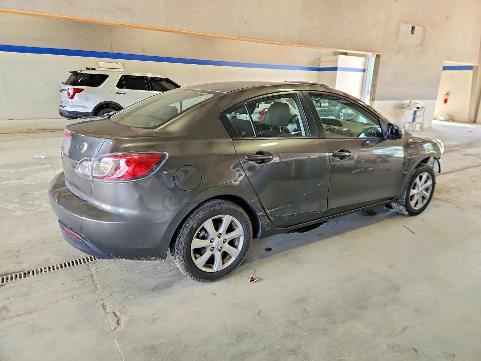 65618576 :رقم المزاد ، JM1BL1SG9A1329520 vin ، 2010 Mazda 3 مزاد بيع
