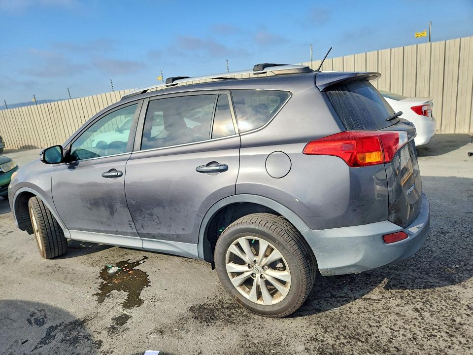 Продажа на аукционе авто 2015 Toyota Rav4, vin: 2T3YFREV9FW210238, номер лота: 63616946