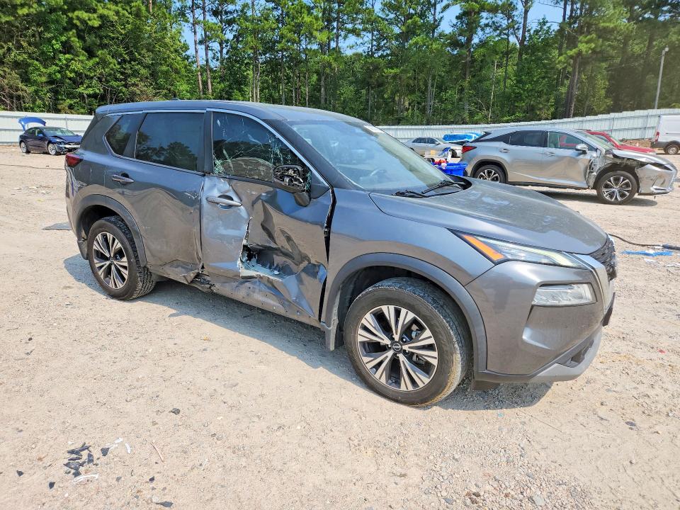 64537426 :رقم المزاد ، 5N1BT3BB6NC704849 vin ، 2022 Nissan Rogue مزاد بيع