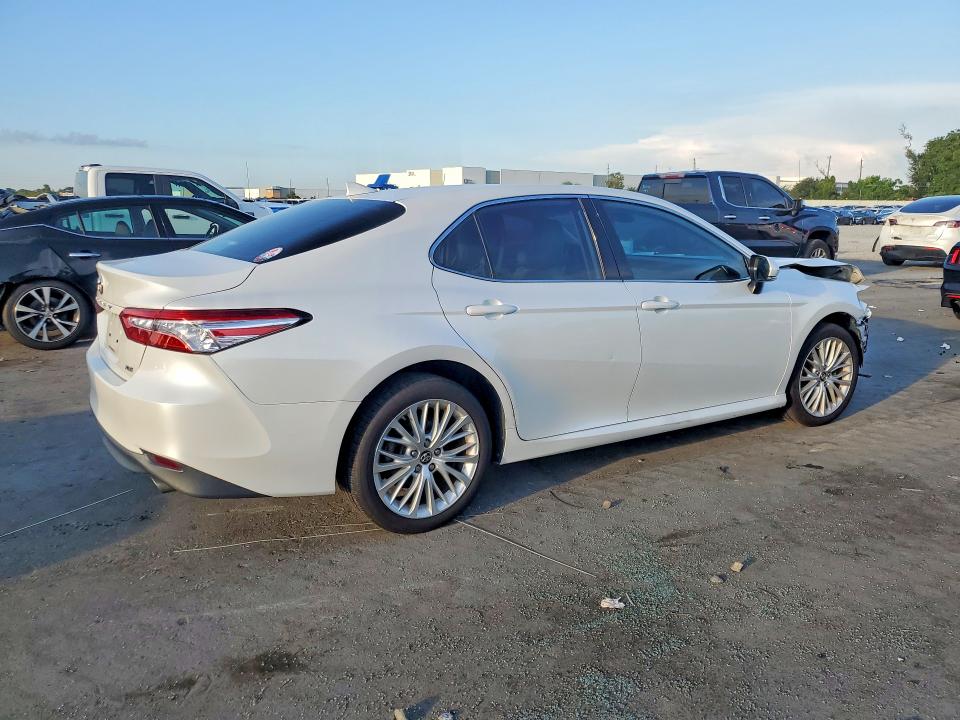 2019 Toyota Camry მანქანა იყიდება აუქციონზე, vin: 4T1B11HKXKU708796, აუქციონის ნომერი: 66426316