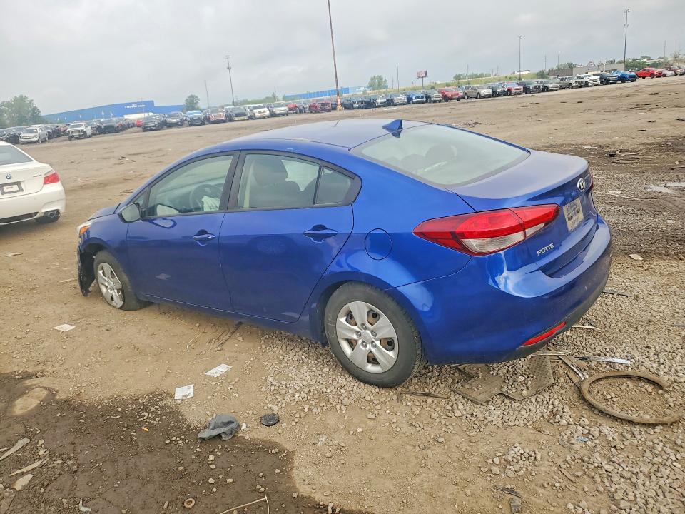 64417406 :رقم المزاد ، 3KPFK4A71HE115426 vin ، 2017 Kia Forte مزاد بيع