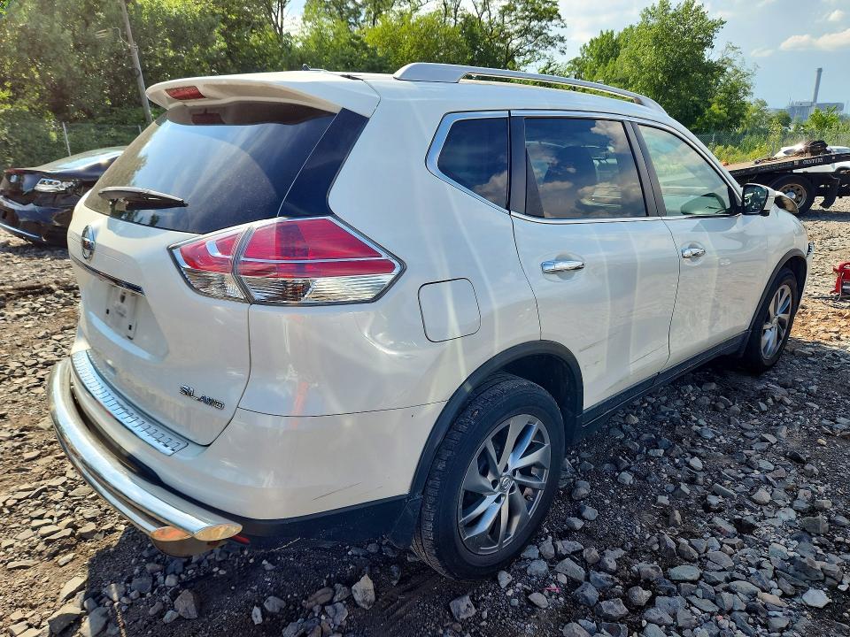 Продажа на аукционе авто 2015 Nissan Rogue, vin: 5N1AT2MV0FC902082, номер лота: 64503876
