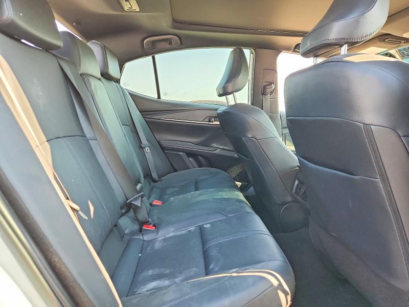 64323036 :رقم المزاد ، 4T1DBADK0SU513415 vin ، 2025 Toyota Camry مزاد بيع