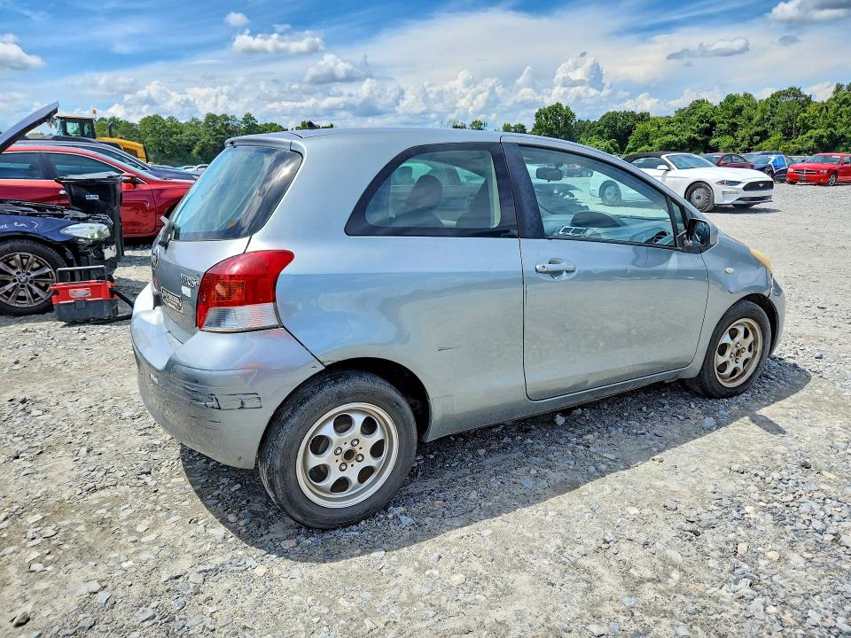 Продажа на аукционе авто 2009 Toyota Yaris, vin: JTDJT903X95263929, номер лота: 64324406