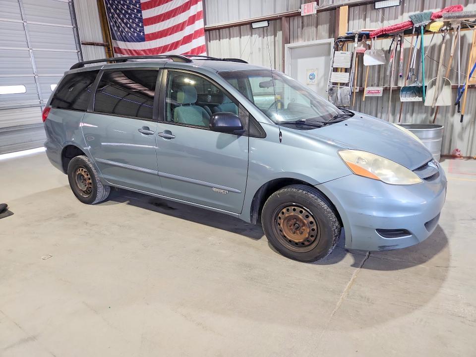 Продажа на аукционе авто 2006 Toyota Sienna, vin: 5TDZA23C16S509526, номер лота: 67132656