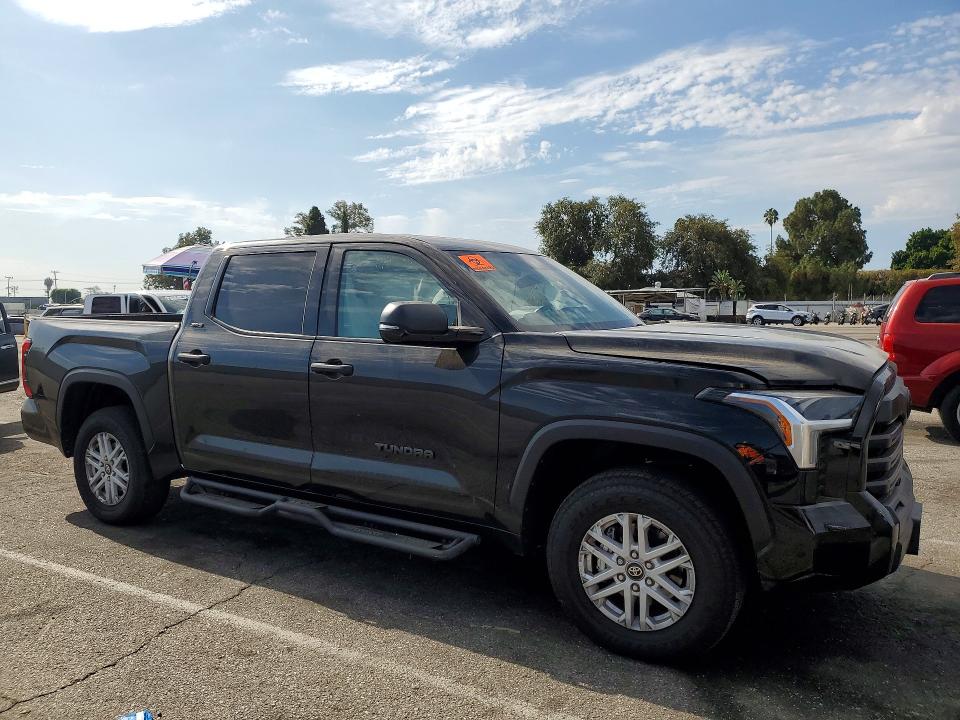 Продаж на аукціоні авто 2022 Toyota Tundra, vin: 5TFLA5DB8SX246226, номер лоту: 64308486
