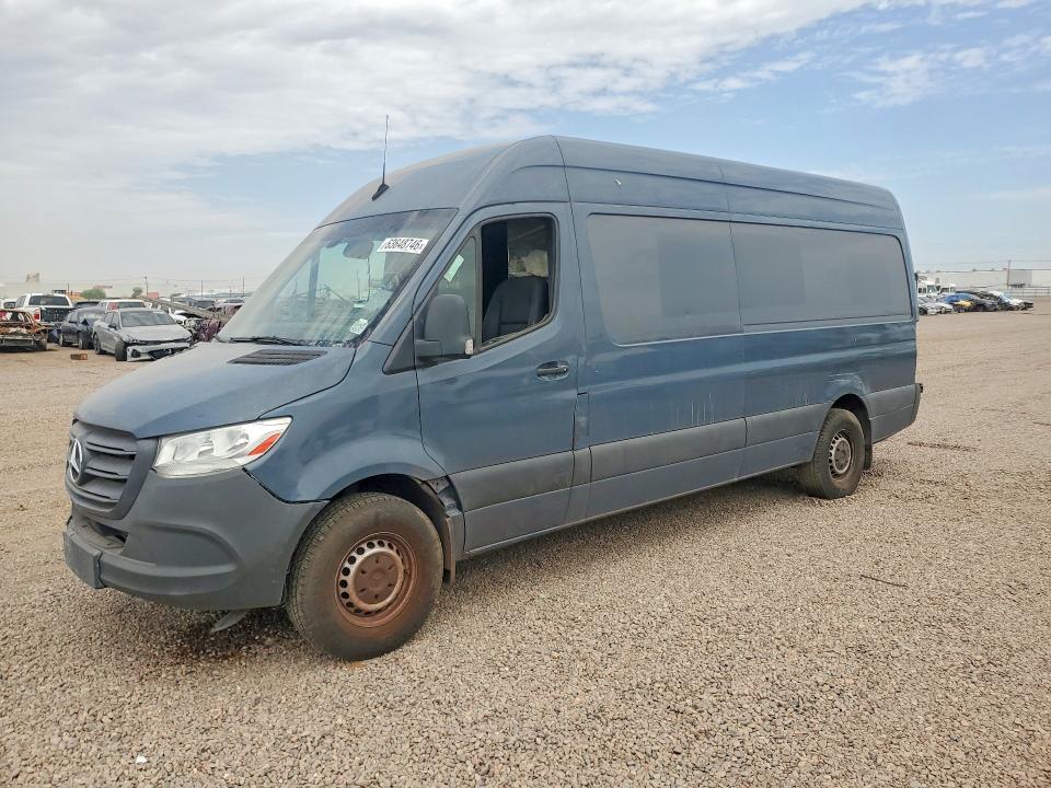 63648746 :رقم المزاد ، WD4PF1CD4KP117646 vin ، 2019 Mercedes-benz Sprinter مزاد بيع