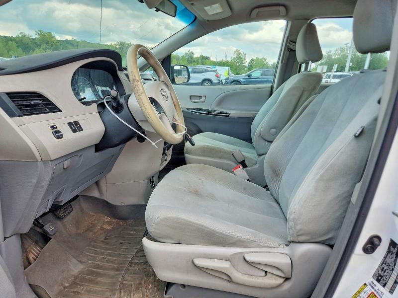 65162206 :رقم المزاد ، 5TDZK3DC0ES409580 vin ، 2014 Toyota Sienna مزاد بيع