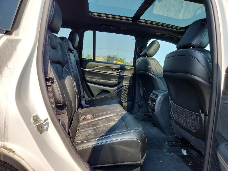 Продажа на аукционе авто 2024 Jeep Grand Cherokee, vin: 1C4RJHBG5RC223370, номер лота: 64601606