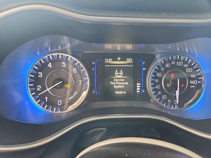 65566756 :رقم المزاد ، 1C3CCCFB1HN500962 vin ، 2017 Chrysler 200 مزاد بيع