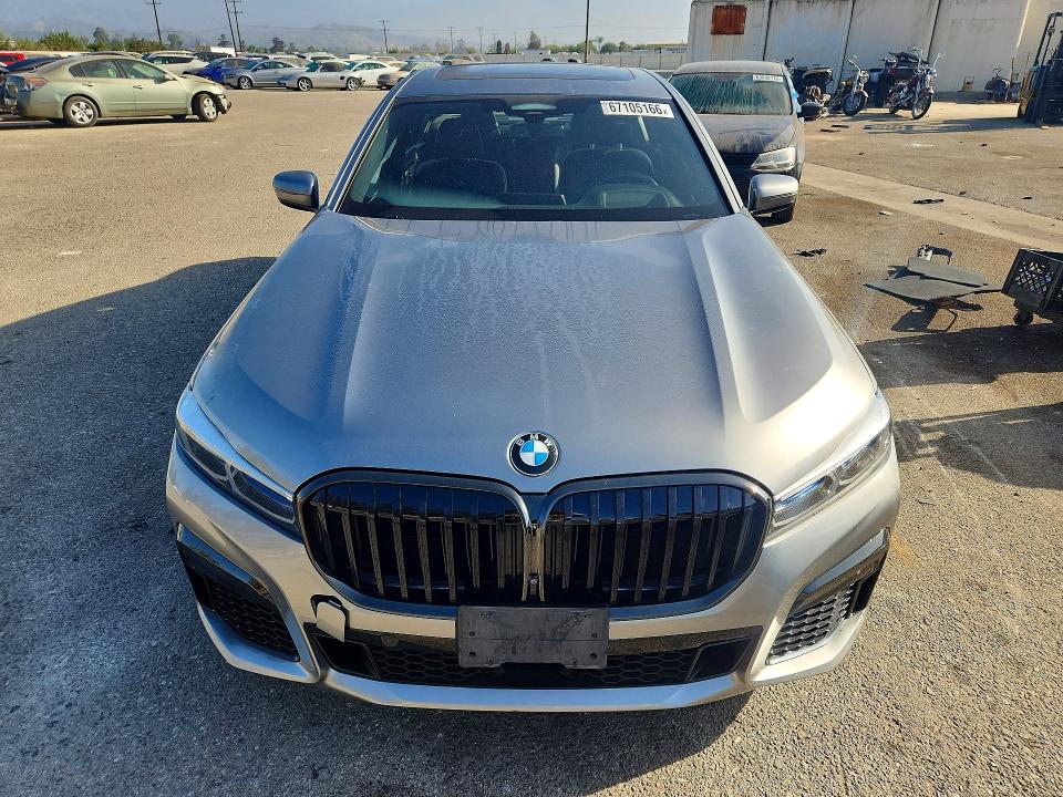 67105166 :رقم المزاد ، WBA7U2C01LBM62213 vin ، 2020 Bmw 750 مزاد بيع