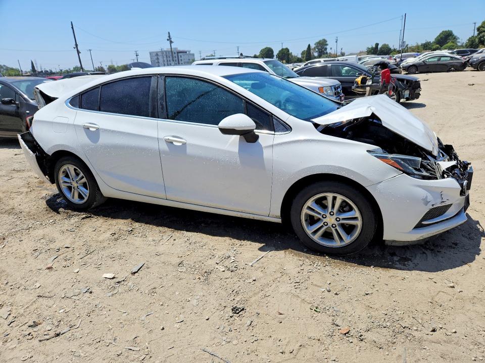 2017 Chevrolet Cruze მანქანა იყიდება აუქციონზე, vin: 3G1BE5SM6HS507716, აუქციონის ნომერი: 63722066