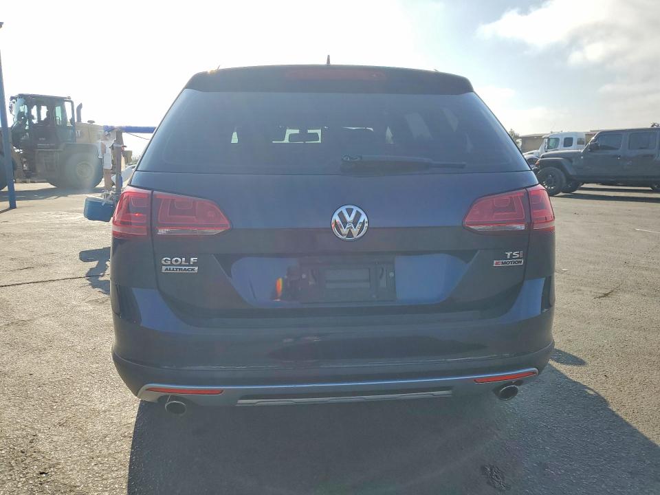 Продажа на аукционе авто 2017 Volkswagen Golf Alltrack, vin: 3VWH17AU0HM521865, номер лота: 64414056