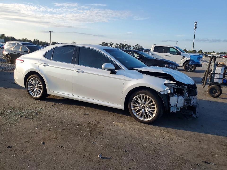 2019 Toyota Camry მანქანა იყიდება აუქციონზე, vin: 4T1B11HKXKU708796, აუქციონის ნომერი: 66426316