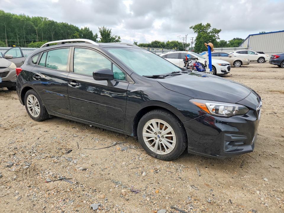 64244126 :رقم المزاد ، 4S3GTAB64J3701332 vin ، 2018 Subaru Impreza مزاد بيع
