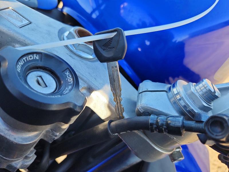 Продаж на аукціоні авто 2000 Honda Vfr800, vin: JH2RC4622YM200257, номер лоту: 65474776