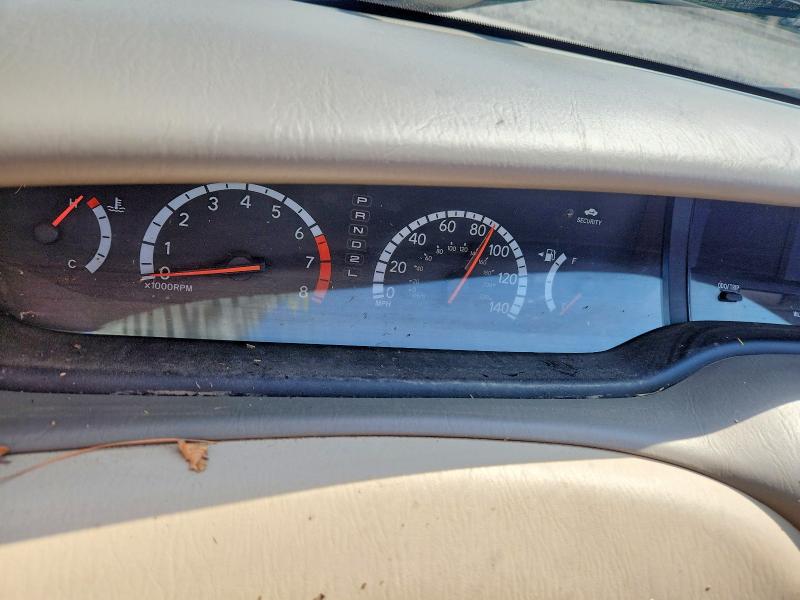 65472976 :رقم المزاد ، 4T1BF28B32U221429 vin ، 2002 Toyota Avalon مزاد بيع