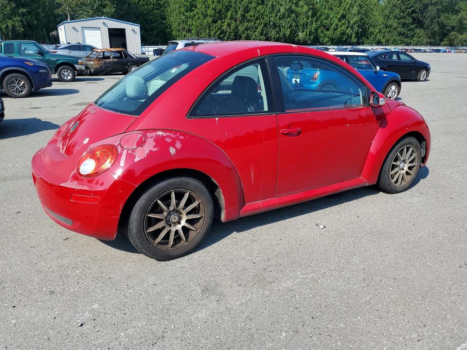 2010 Volkswagen New Beetle მანქანა იყიდება აუქციონზე, vin: 3VWPG3AG4AM008928, აუქციონის ნომერი: 65739386