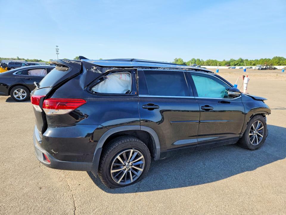 Продаж на аукціоні авто 2017 Toyota Highlander, vin: 5TDJZRFH1HS434139, номер лоту: 65685356