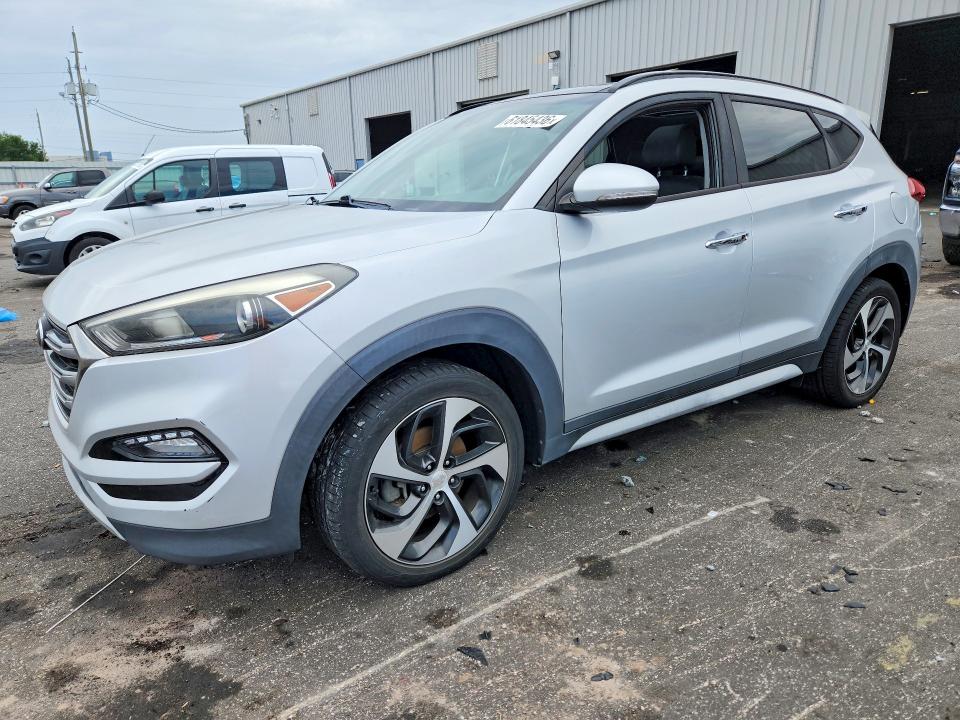 61845436 :رقم المزاد ، KM8J33A25JU716556 vin ، 2018 Hyundai Tucson مزاد بيع
