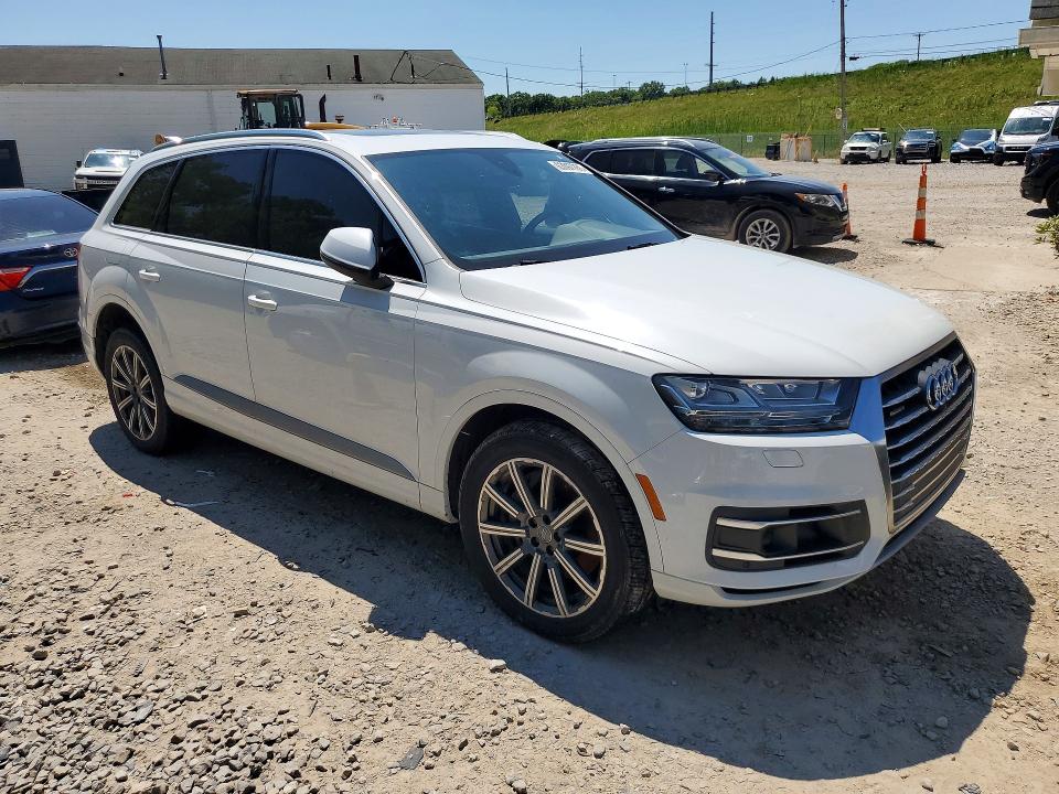 63997766 :رقم المزاد ، WA1LAAF75HD047155 vin ، 2017 Audi Q7 مزاد بيع