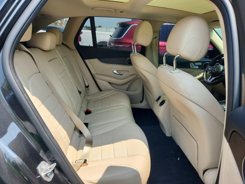 64062156 :رقم المزاد ، W1N0G5DBXLF792012 vin ، 2020 Mercedes-benz Glc مزاد بيع