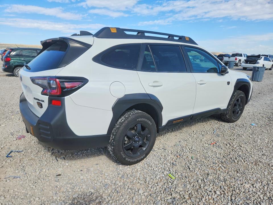 65229796 :رقم المزاد ، 4S4BTGUD5P3185365 vin ، 2023 Subaru Outback مزاد بيع