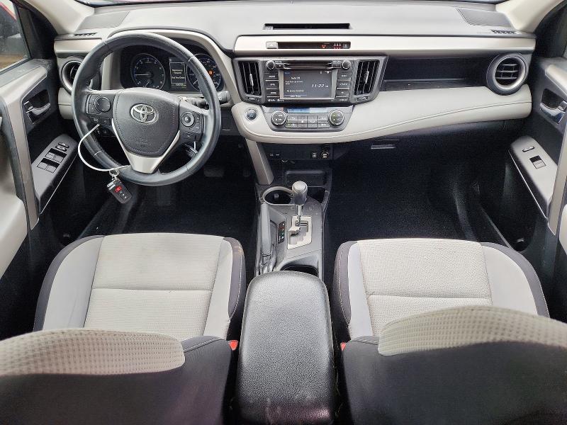 64775196 :رقم المزاد ، 2T3RFREV2JW740743 vin ، 2018 Toyota Rav4 مزاد بيع