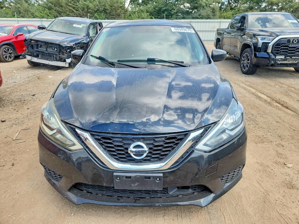 2018 Nissan Sentra მანქანა იყიდება აუქციონზე, vin: 3N1AB7AP9JY305655, აუქციონის ნომერი: 66949076
