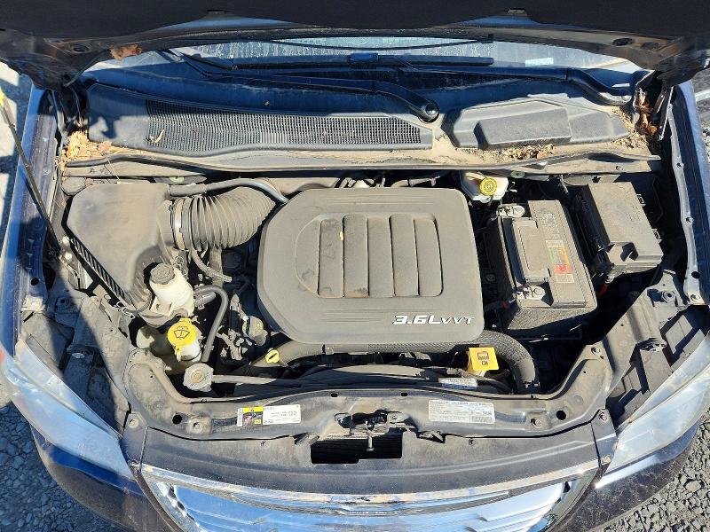 2013 Chrysler Town & Country მანქანა იყიდება აუქციონზე, vin: 2C4RC1BG7DR674608, აუქციონის ნომერი: 67195956