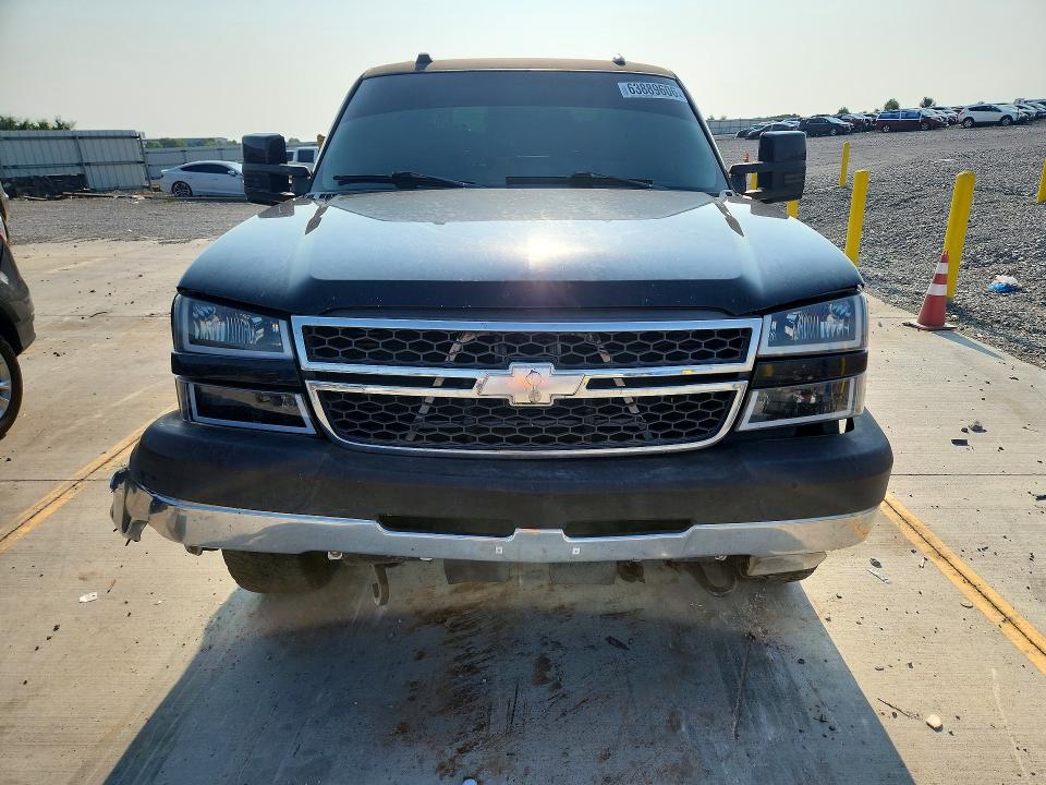 2005 Chevrolet Silverado მანქანა იყიდება აუქციონზე, vin: 1GCHK23255F865816, აუქციონის ნომერი: 63889606