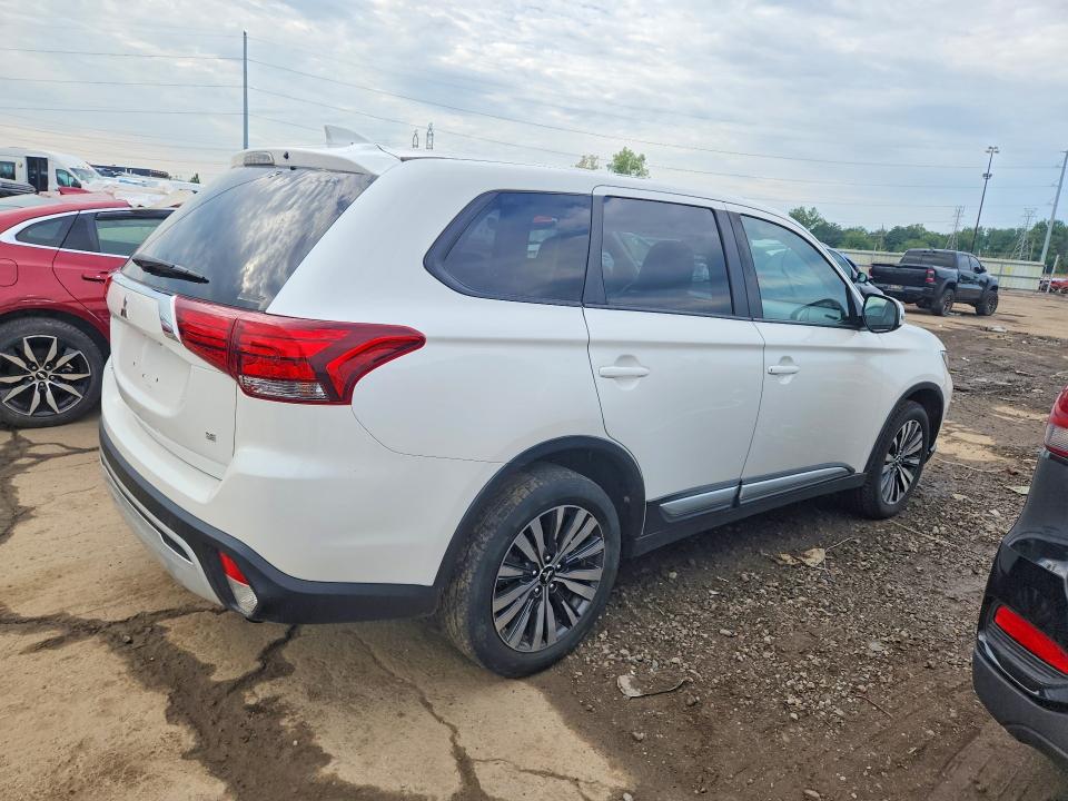 Продажа на аукционе авто 2020 Mitsubishi Outlander, vin: JA4AZ3A30LZ040089, номер лота: 66540326