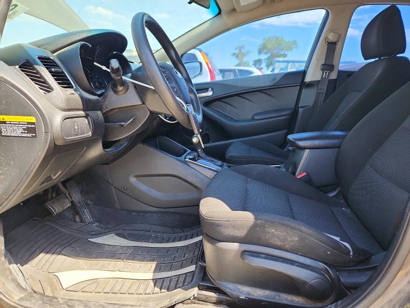 2017 Kia Forte მანქანა იყიდება აუქციონზე, vin: 3KPFK4A75HE033764, აუქციონის ნომერი: 61955126