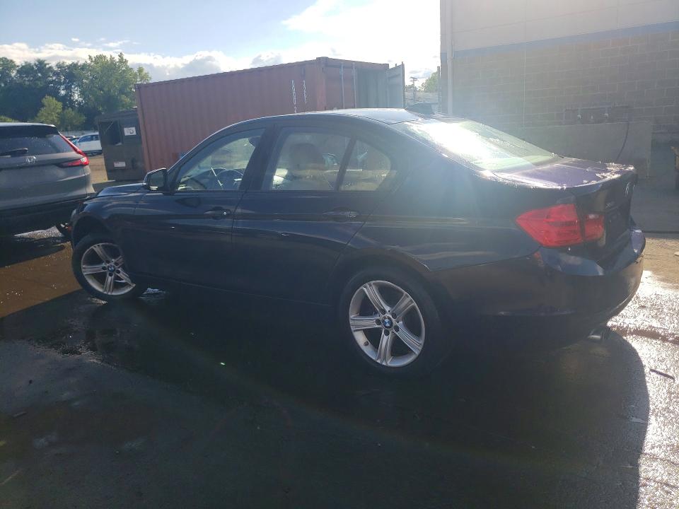 66132096 :رقم المزاد ، WBA3B5G5XDNS02551 vin ، 2013 Bmw 328 مزاد بيع