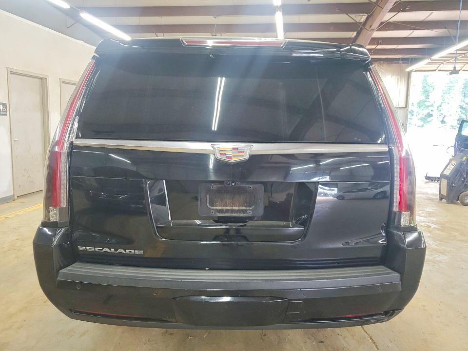 Продаж на аукціоні авто 2018 Cadillac Escalade, vin: 1GYS4HKJ7JR364201, номер лоту: 63180776