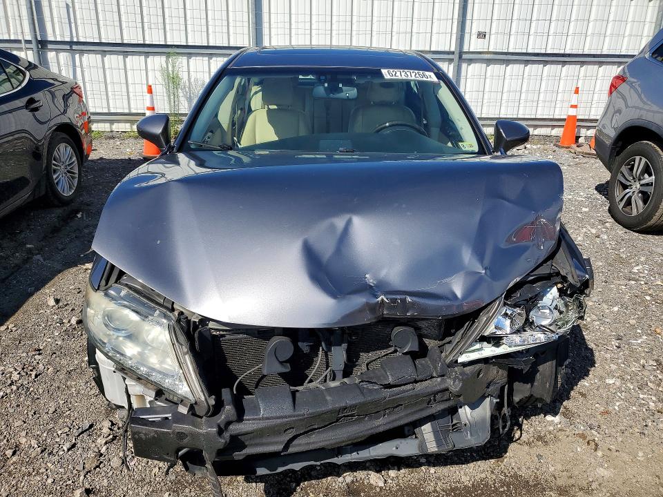 62737266 :رقم المزاد ، JTHBK1GG8D2081222 vin ، 2013 Lexus Es مزاد بيع