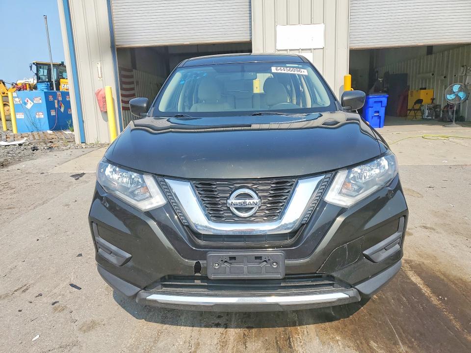 Продаж на аукціоні авто 2017 Nissan Rogue, vin: JN8AT2MV7HW001348, номер лоту: 64456096
