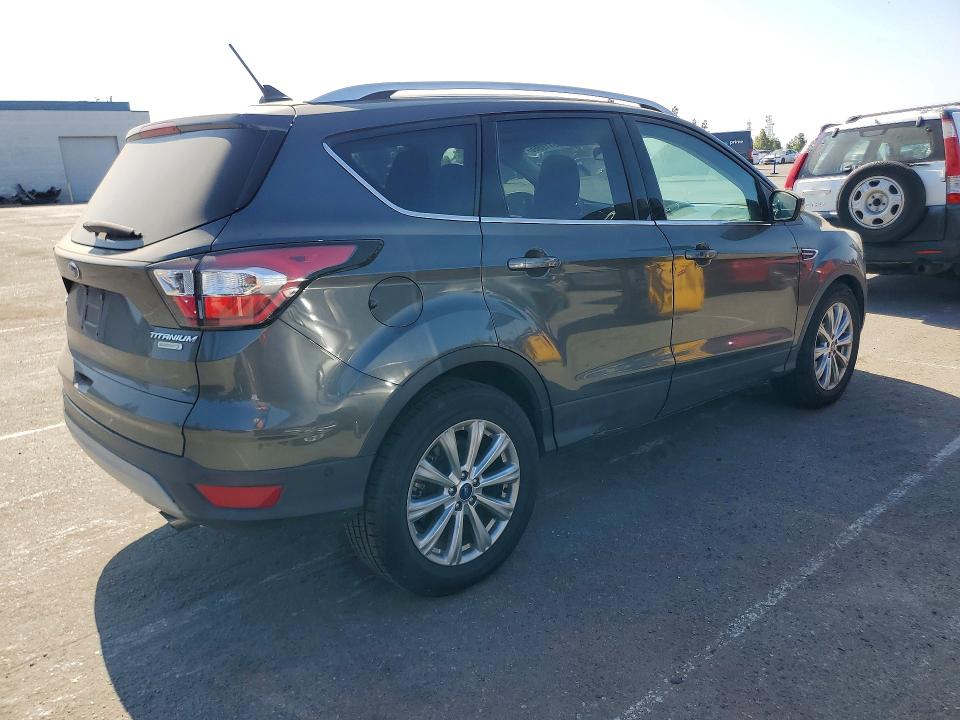 65119586 :رقم المزاد ، 1FMCU0J97JUA56912 vin ، 2018 Ford Escape مزاد بيع
