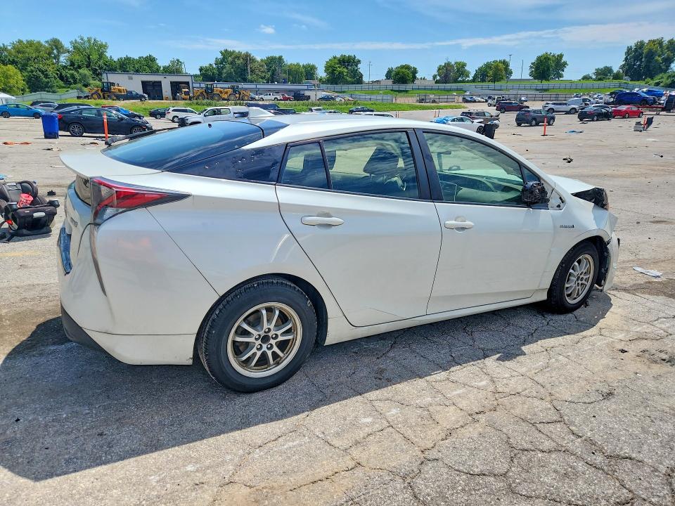 2016 Toyota Prius მანქანა იყიდება აუქციონზე, vin: JTDKARFU0G3001355, აუქციონის ნომერი: 65641316