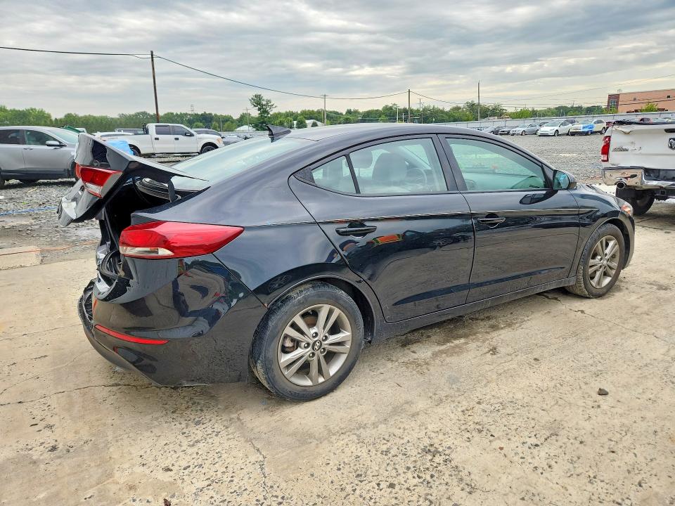 65519756 :رقم المزاد ، 5NPD84LF3JH269910 vin ، 2018 Hyundai Elantra مزاد بيع
